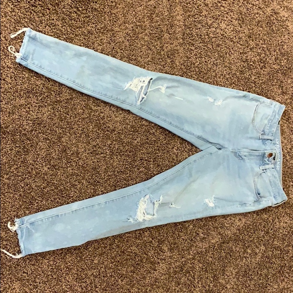 American Eagle Light Wash Jeans
